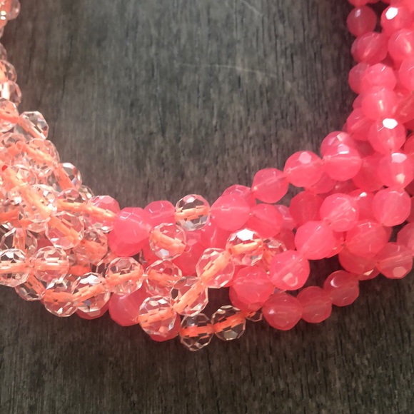 Kate Spade pink the bead goes on the necklace - Picture 7 of 9